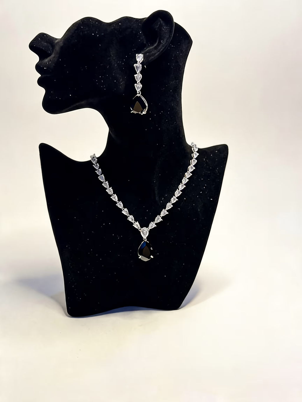 Silver-Tone Black Teardrop Necklace & Earring Set