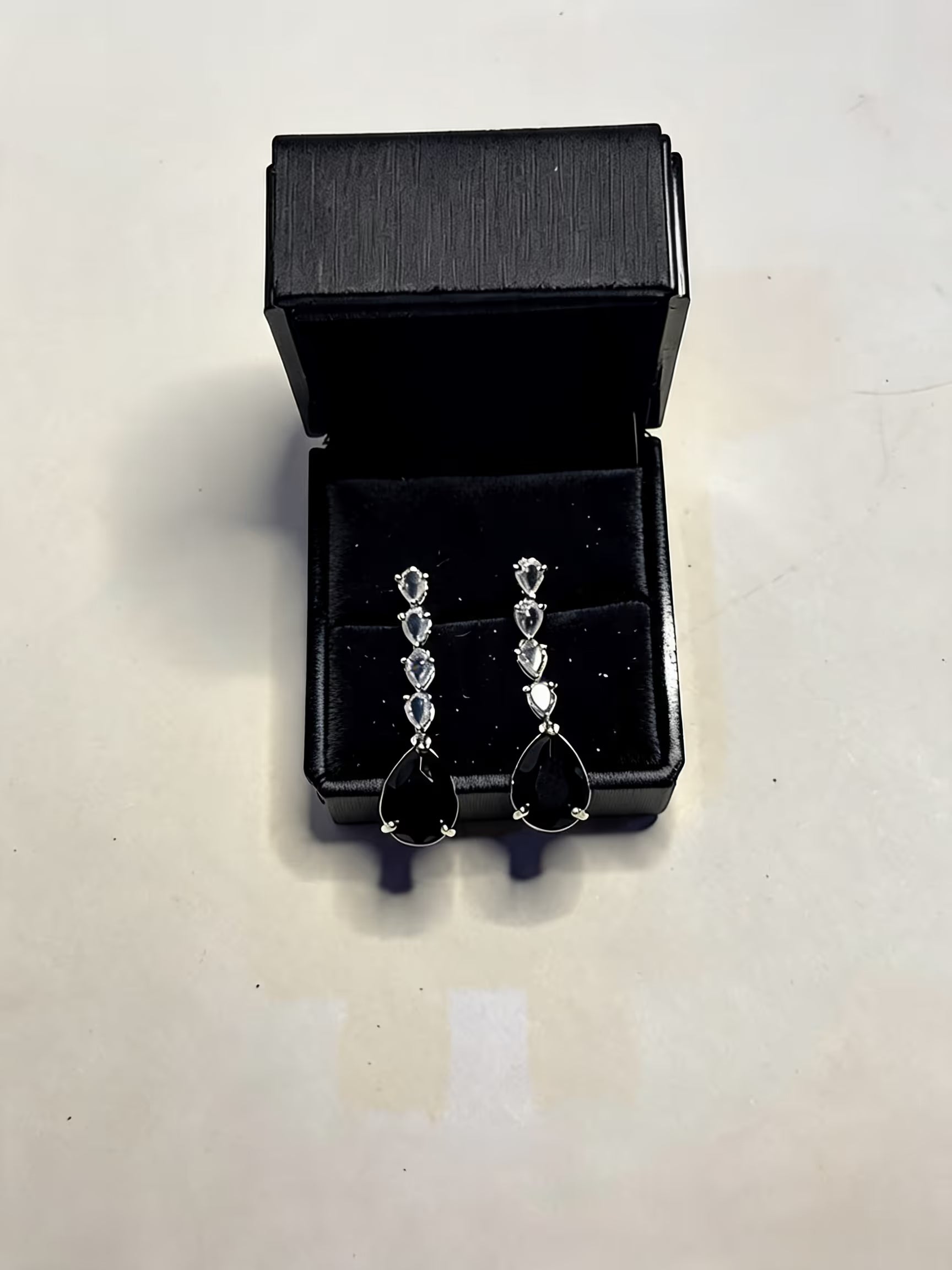 Silver-Tone Black Teardrop Necklace & Earring Set
