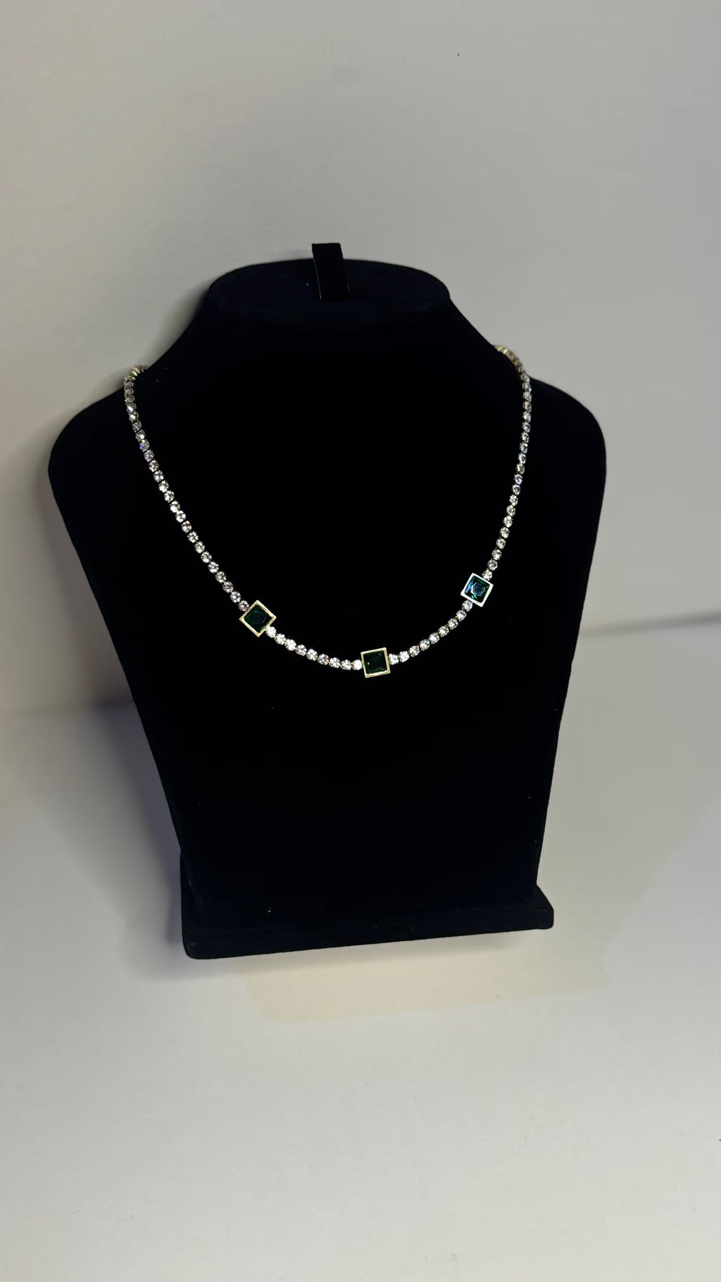 Exclusive Pendant Set (MH-7) - View 2 - Shop Aizel