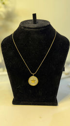 Gold Star Marble Disc Pendant Necklace - View 2 - Shop Aizel