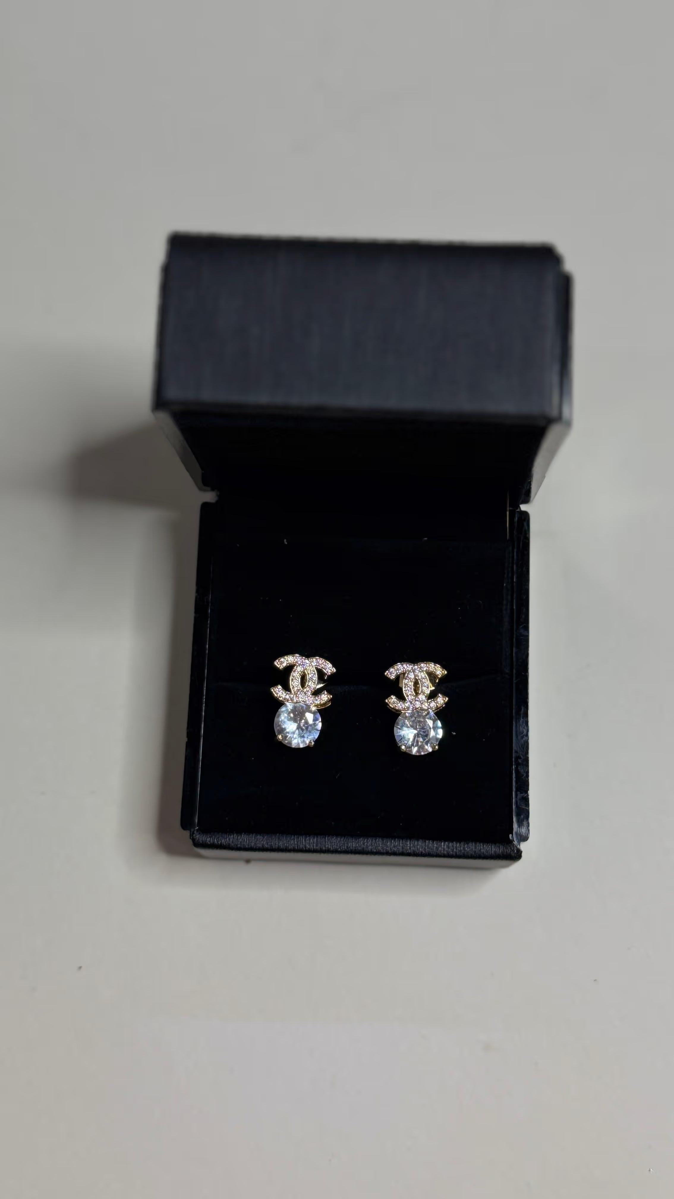 Exclusive Pendant Set (KD-9) - View 2 - Shop Aizel
