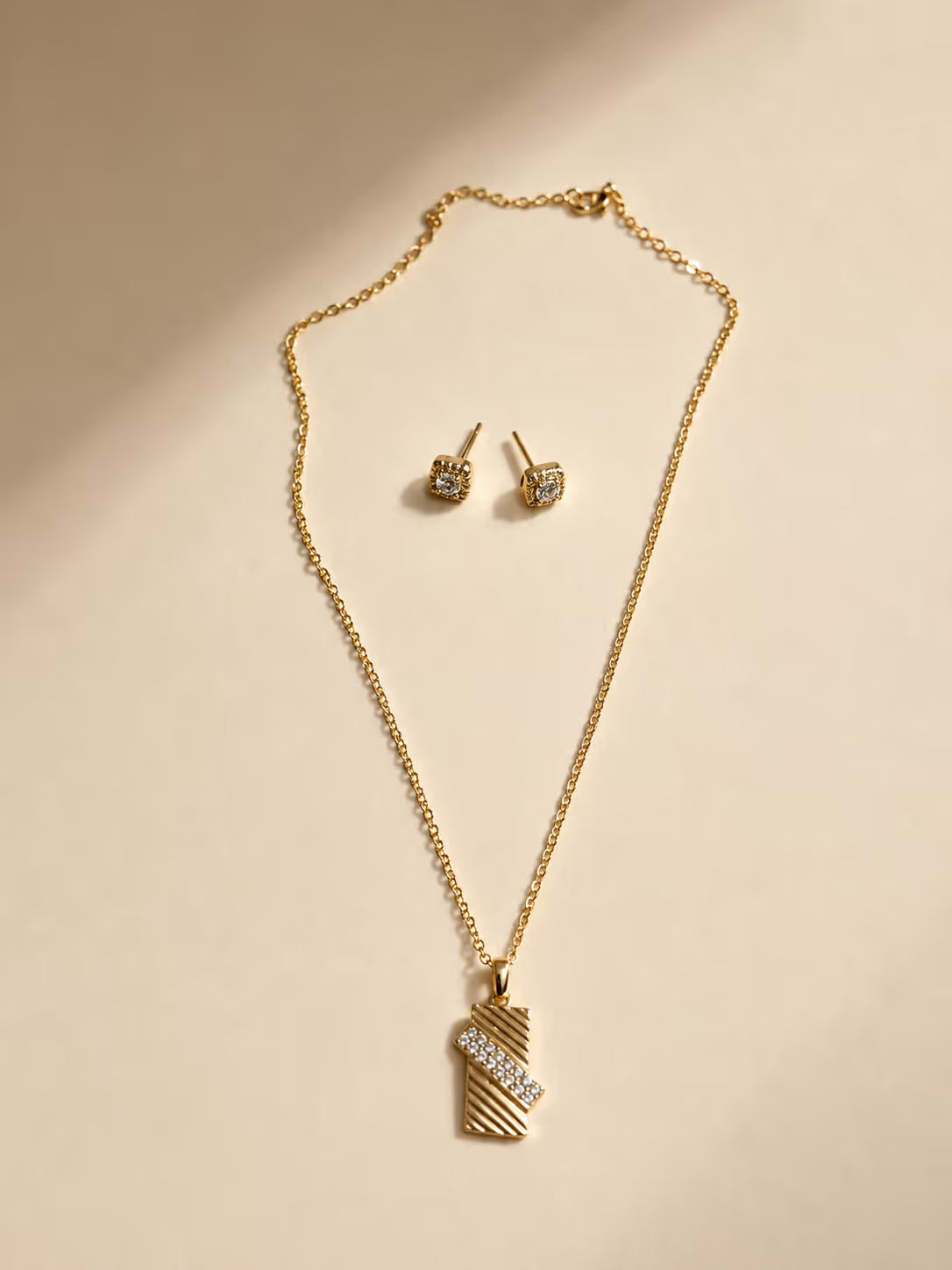 Exclusive Pendant Set (KD-6) - View 3 - Shop Aizel
